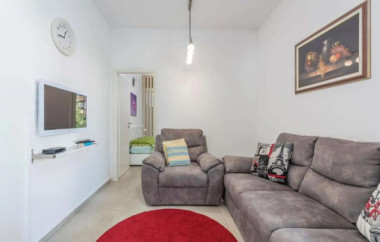 Apartment Vedran With Pool ポレッチ